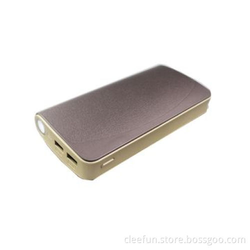 Large capacity with 1,400mAh LCD mobile phone charger